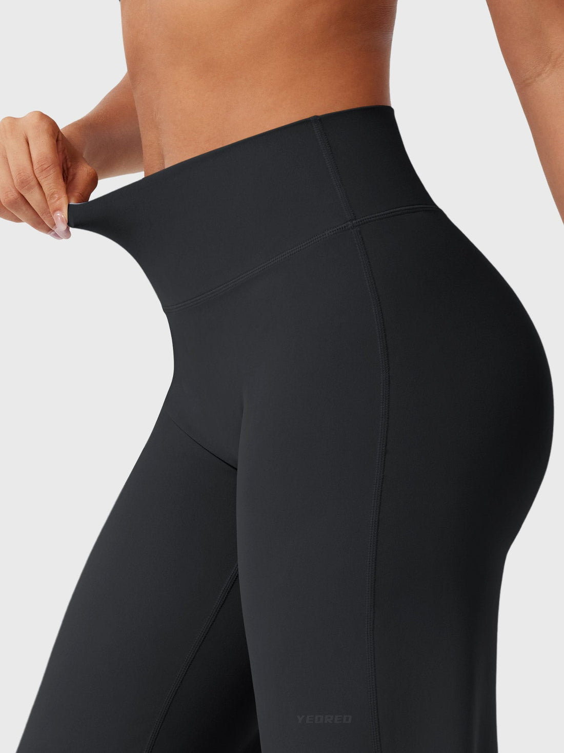 High V-shaped waistband | Waistband
