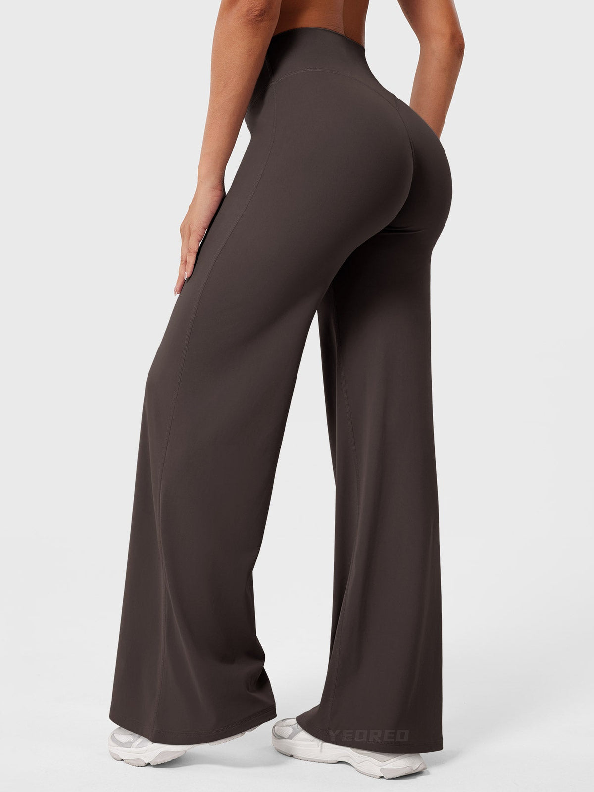 Straight Leg Leggings in Dark Brown | Dark Brown